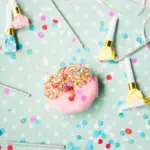 Legetøj med dinosaurer - 6 ideer til når der skal dinosaur legetøj på fødselsdagsbordet